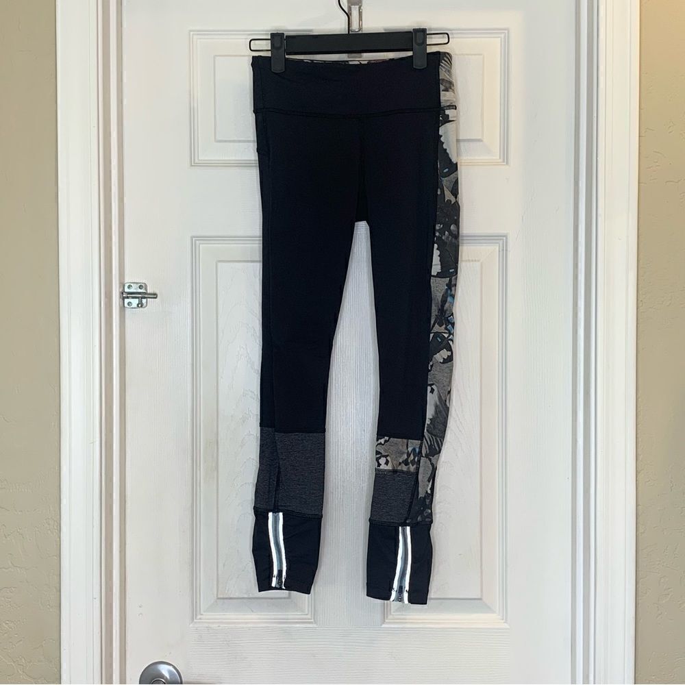 Lululemon Run The World Legging Size 2 Exploded So Fly Butterfly Angel Wing